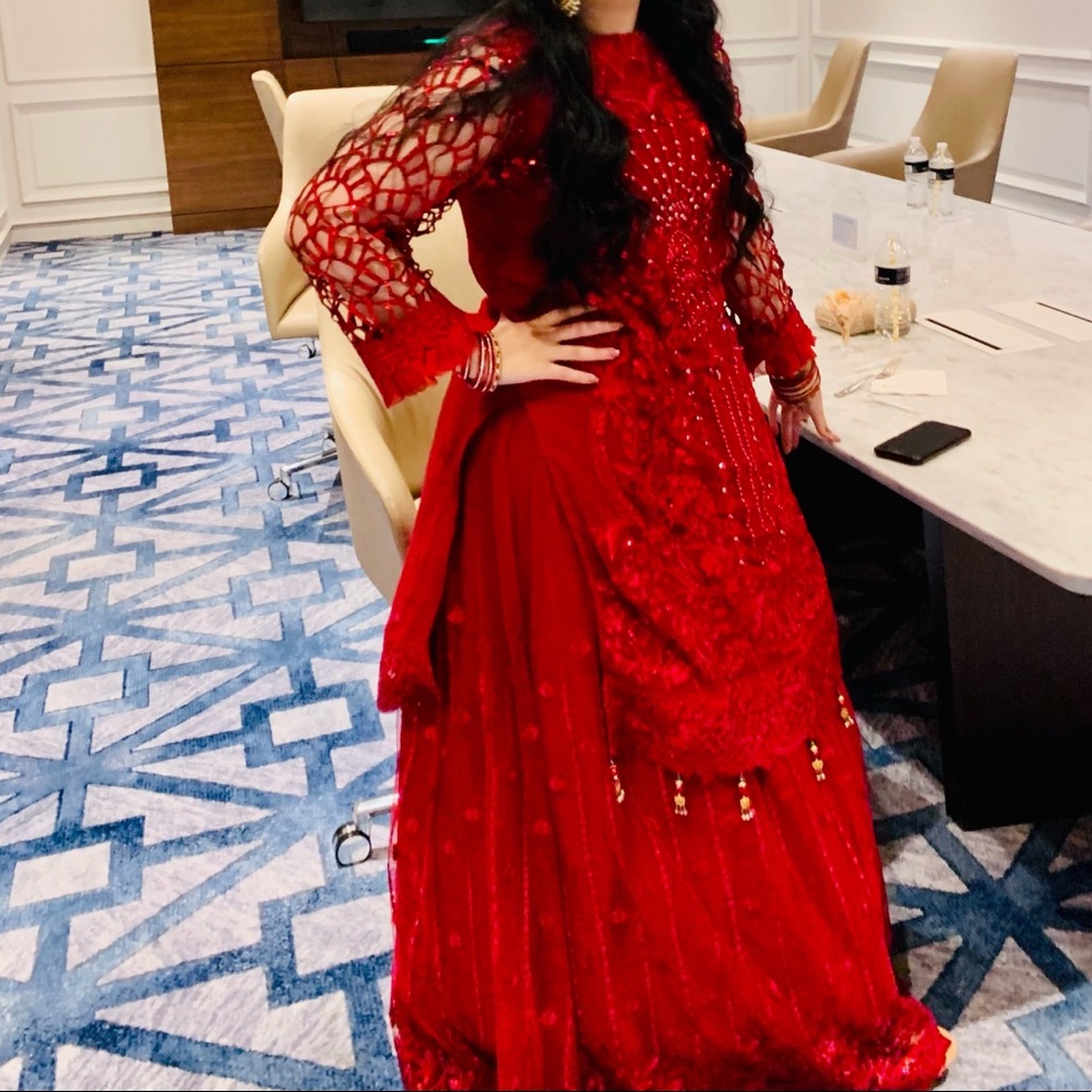 Emaan Adeel red lehnga Pakistani wedding wear